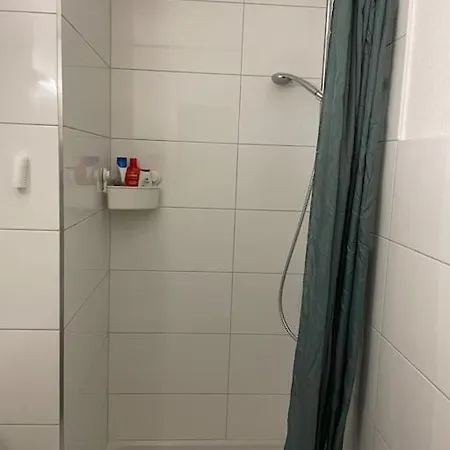 Apartment Cozy, Little